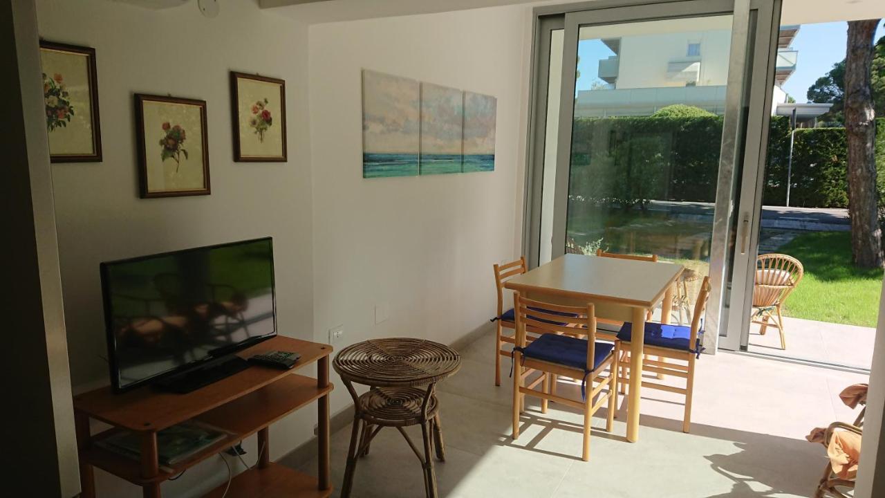 Villa Patrizia Lignano Sabbiadoro Bagian luar foto